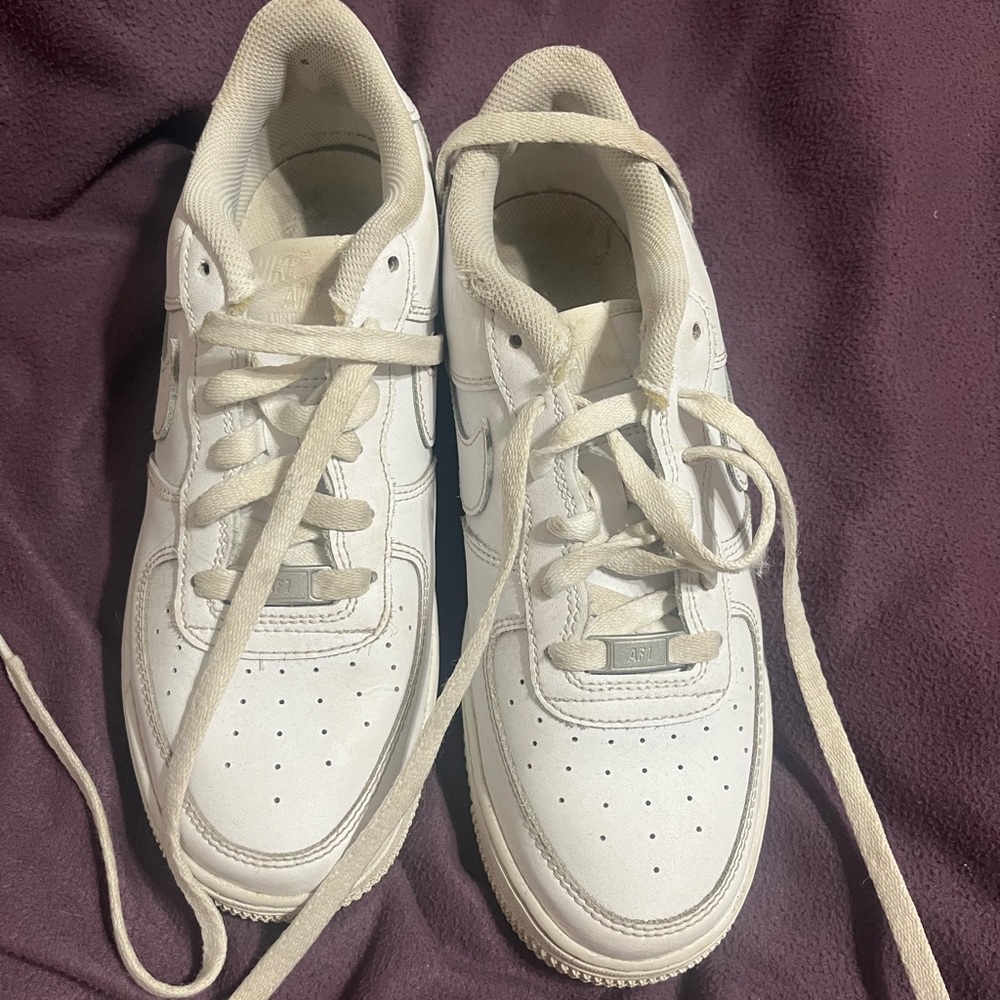 Nike White Sneakers Classic Leather Design